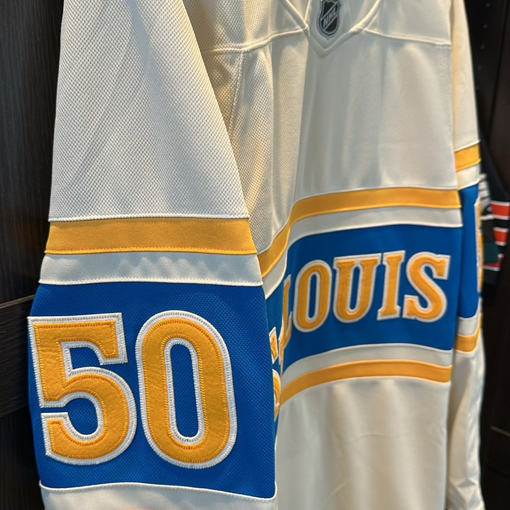 Jordan Binnington St. Louis Blues Fanatics Alternate Premium NHL Jersey - Cream - Picture 4 of 8
